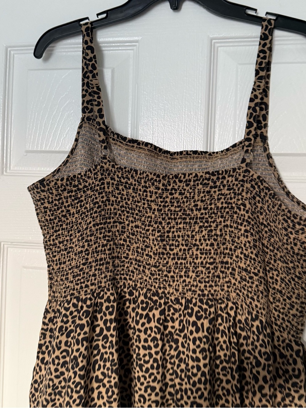 Old Navy Leopard-Print Midi Dress - Picture 7 of 9